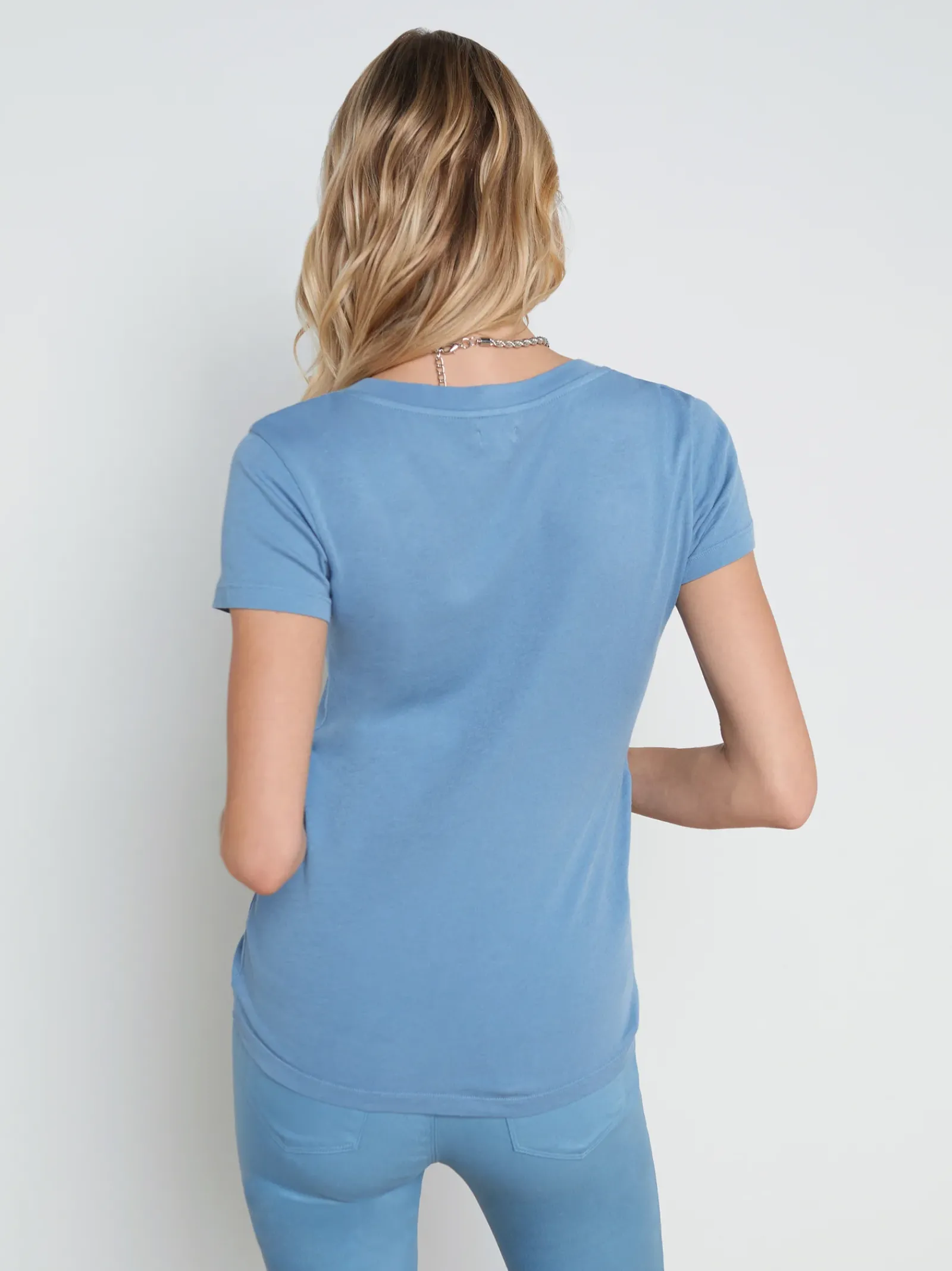L'AGENCE Spring Collection|Best Sellers|Becca Cotton V-Neck Tee Blue Mist