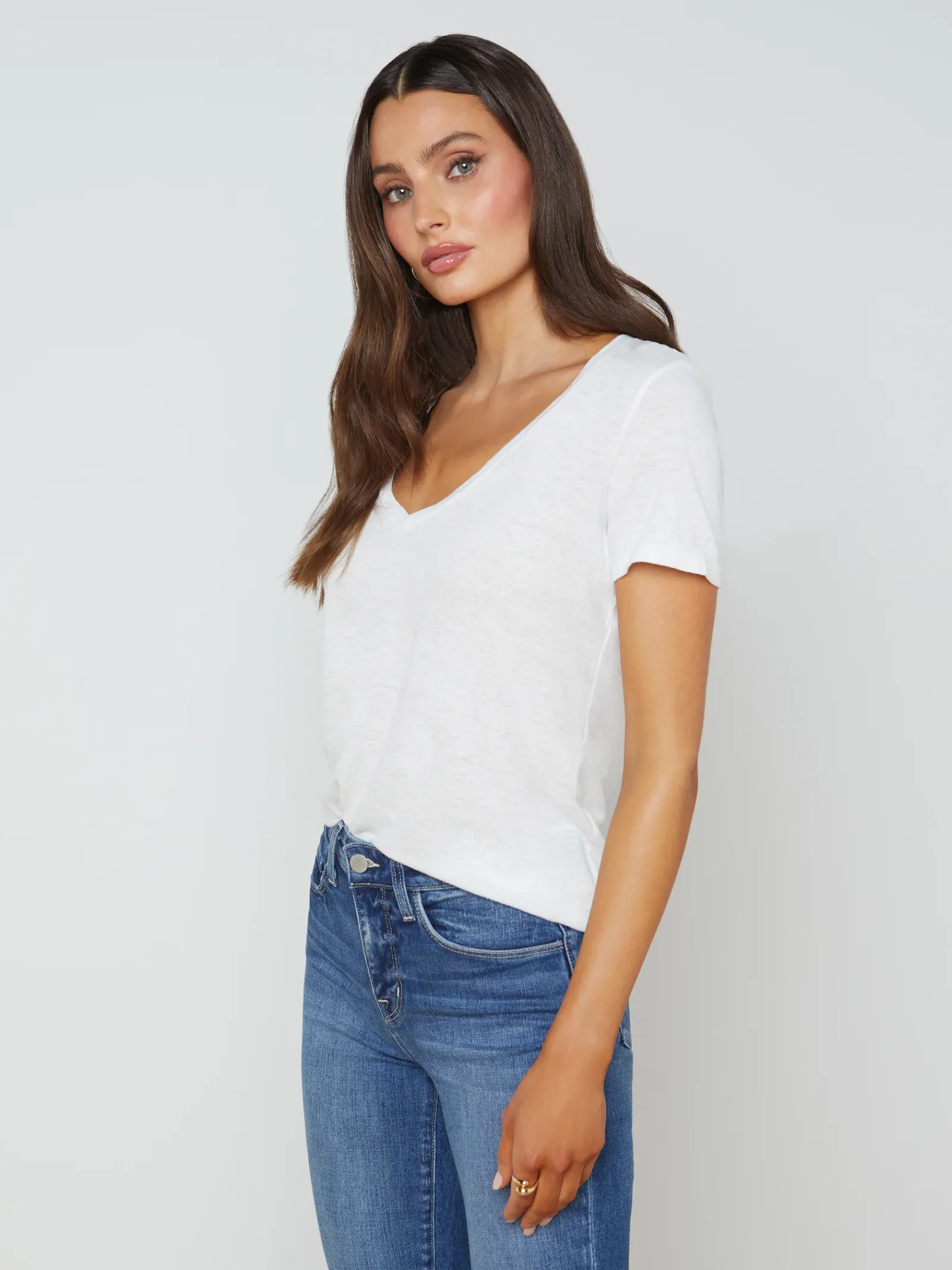 L'AGENCE Tees|Daijia V-Neck Tee White
