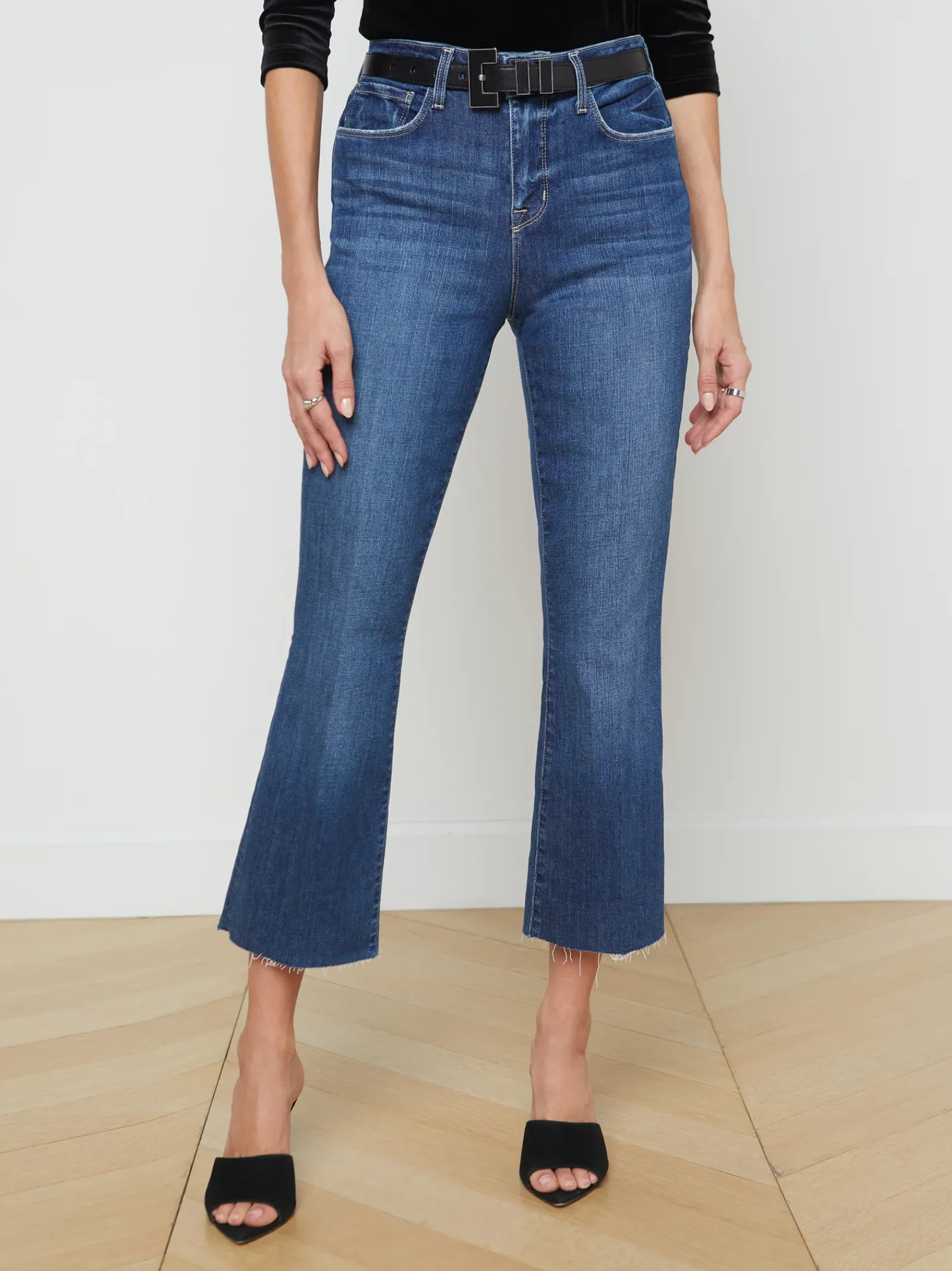 L'AGENCE Petite|Kendra Cropped Flare Jean Laredo