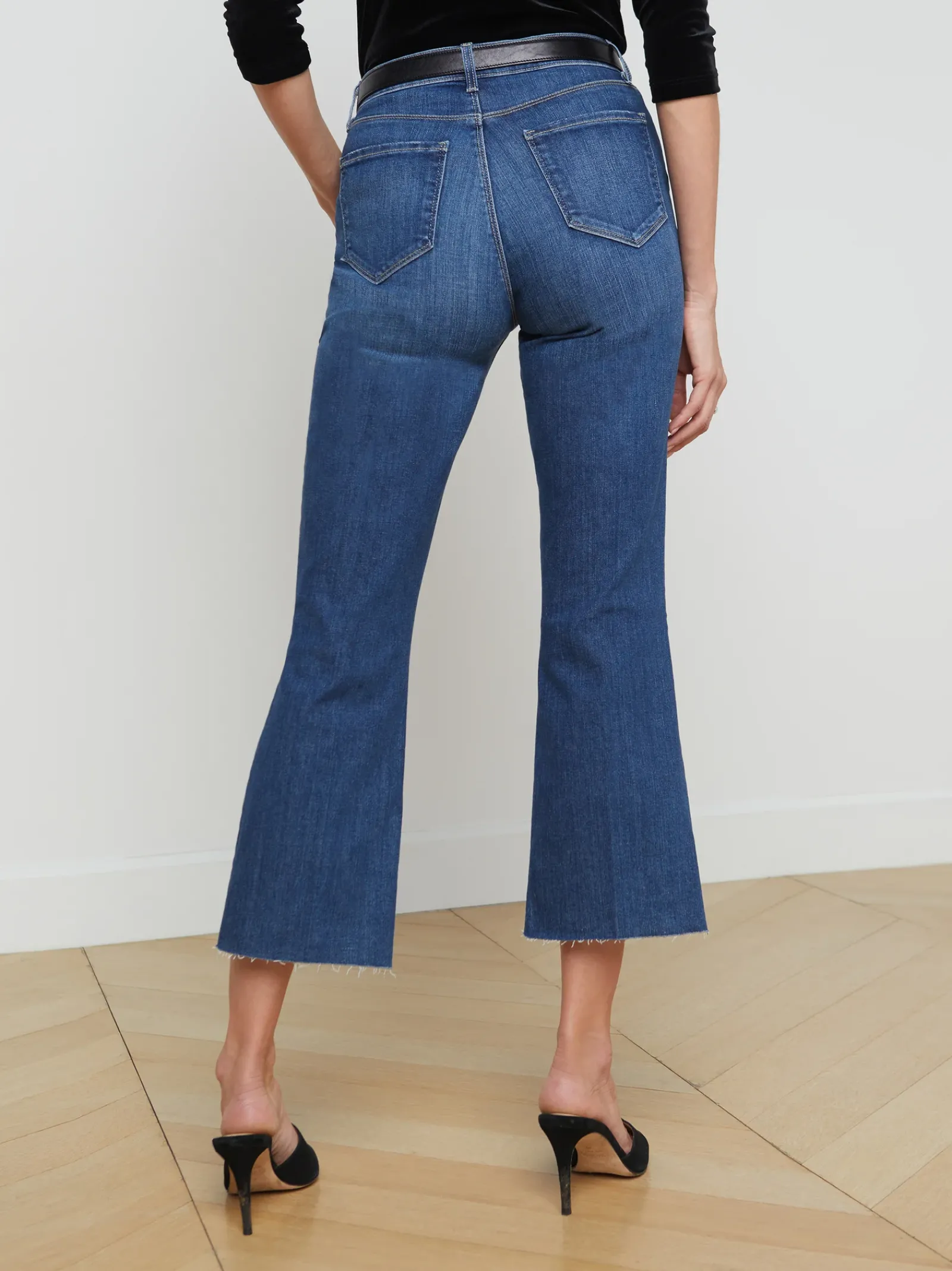 L'AGENCE Petite|Kendra Cropped Flare Jean Laredo