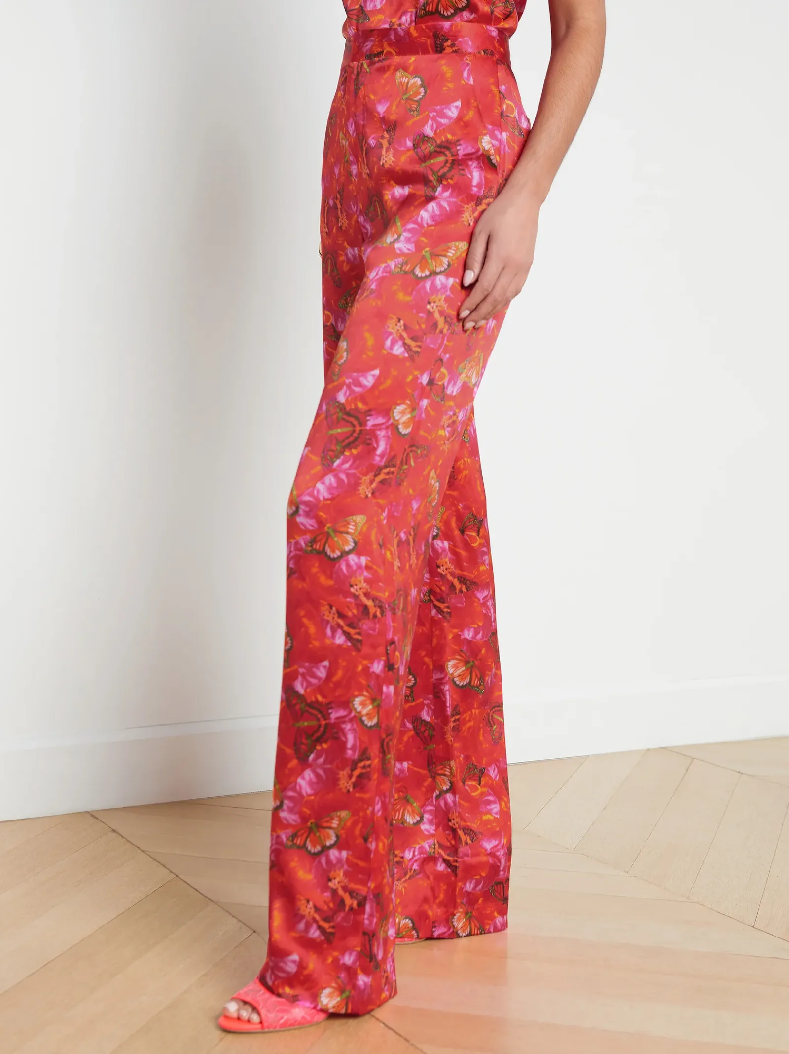 L'AGENCE Sets|Print Edition|Livvy Silk Straight-Leg Trouser Multi Butterfly Petal