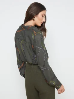 L'AGENCE Resort Collection|Print Edition|Nina Silk Blouse Army Multi Link Chain