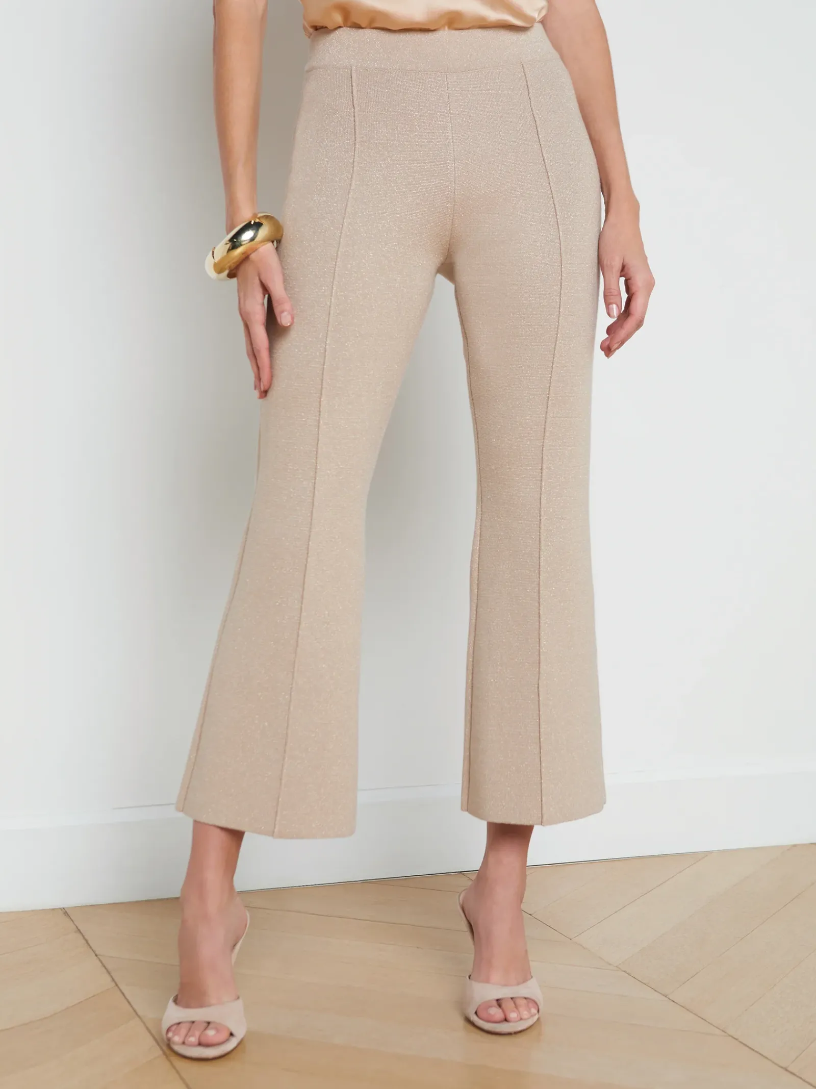 L'AGENCE Sets|Spring Collection|Ren Cropped Flare Knit Pant Pale Khaki
