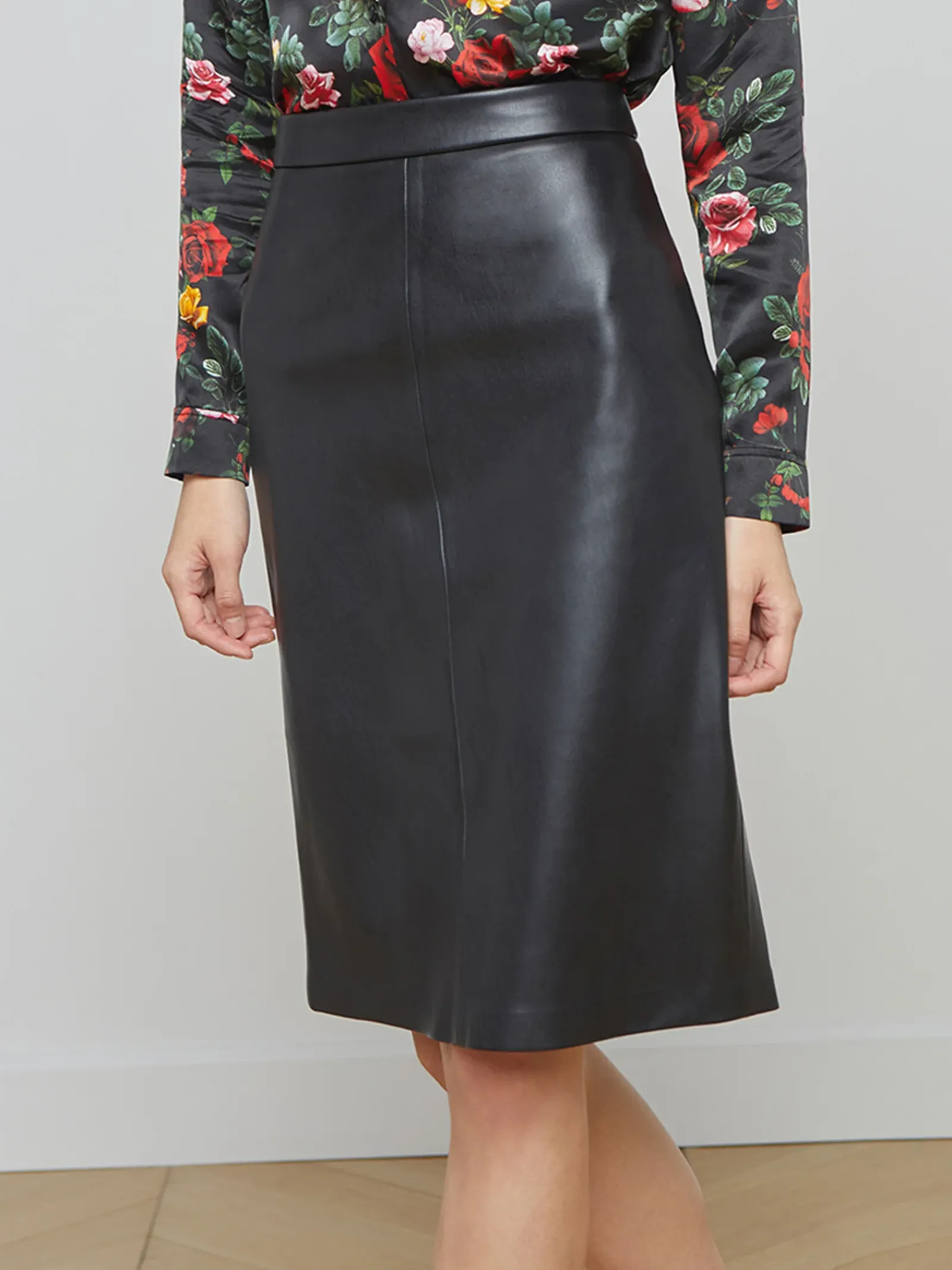 L'AGENCE All Things Black|Pants, Shorts & Skirts|Rosa Pencil Skirt Black