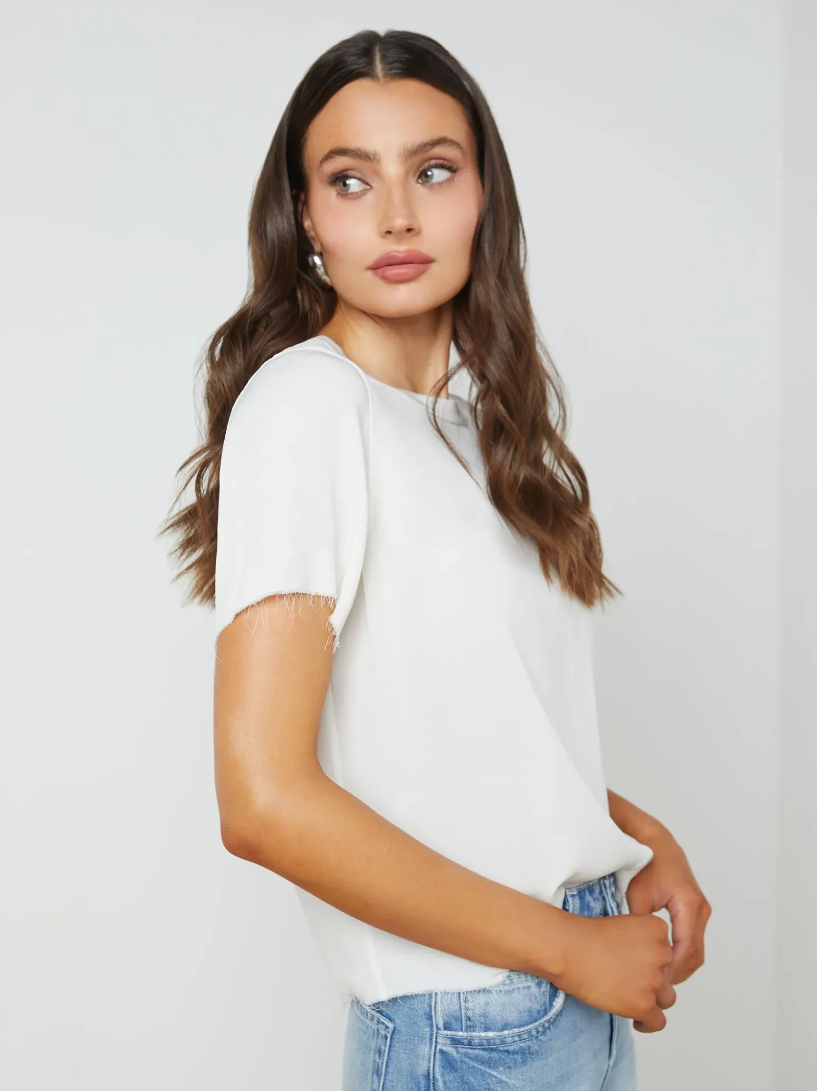 L'AGENCE Spring '24 Catalog|Spring Collection|Suzette Silk Raw-Hem Tee White